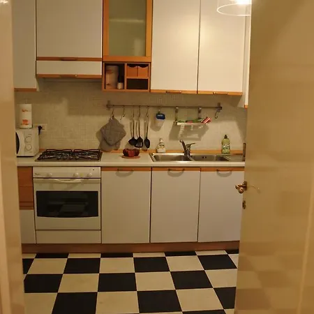 Apartamento Nuovo In Viale Campania